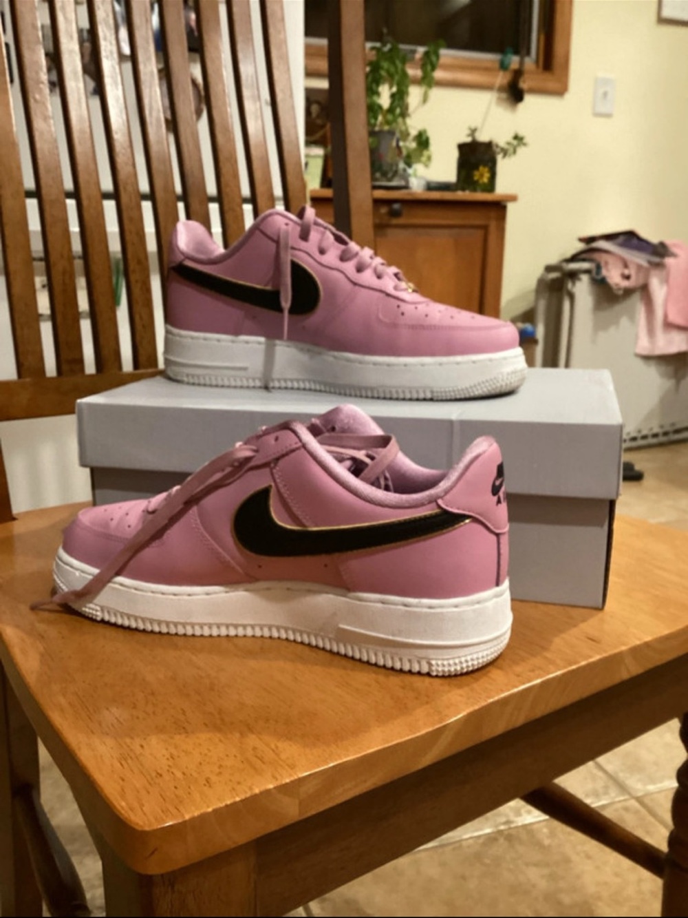 Nike Kids Pink Low-Top Sneakers with Black Swoosh Accent